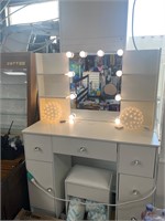 Vanity Mirror with 10 Bulbs