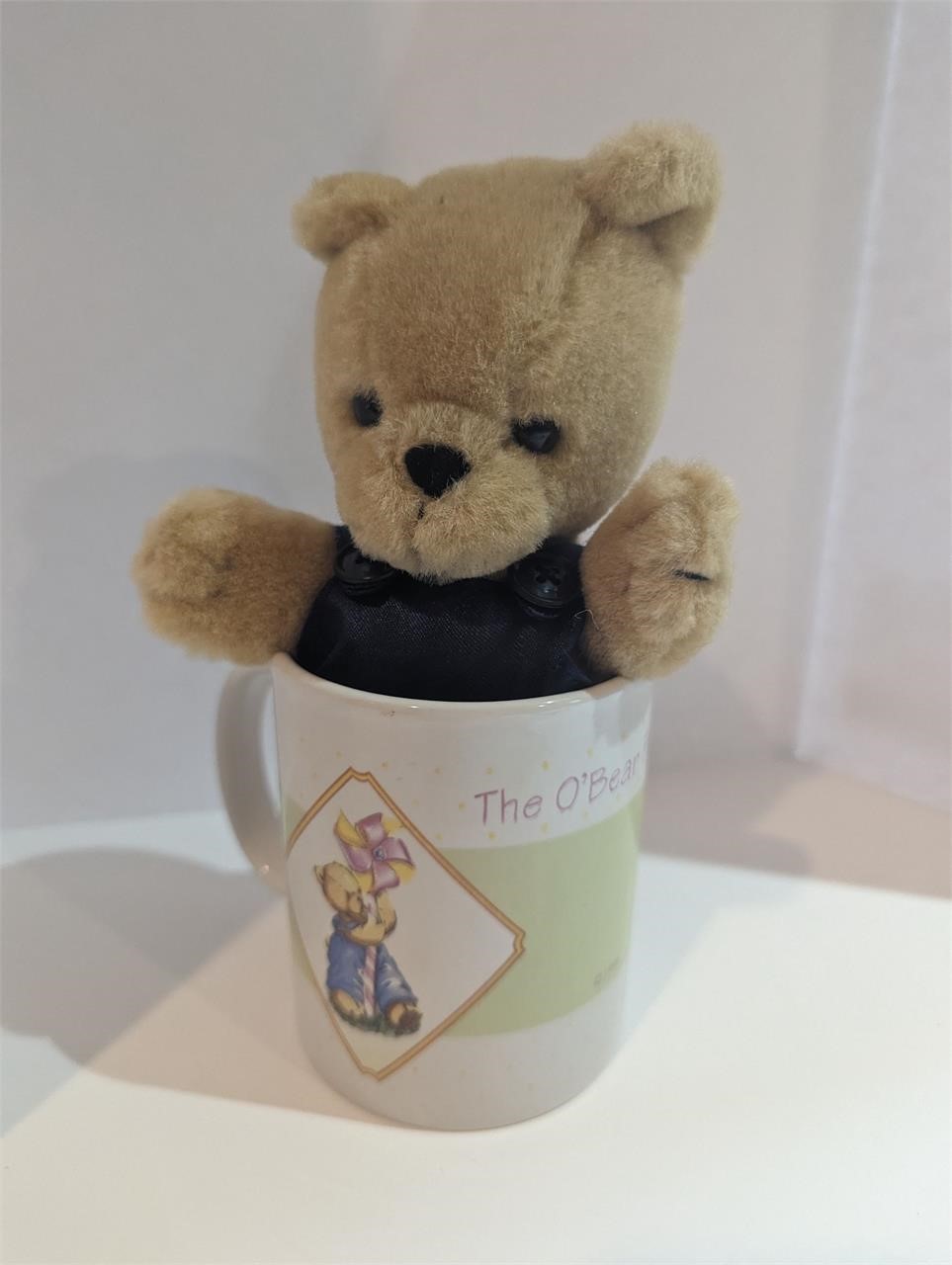 The O' Bear Family collectible mug and Bear 1996