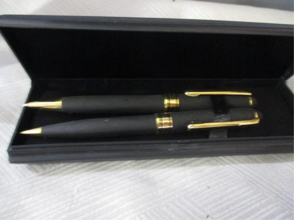 pens with case .