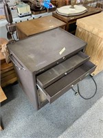 Rolling work bench with light