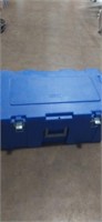 Sterilite blue plastic chest 31x18x14in