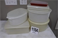 Tupperware Containers(R1)
