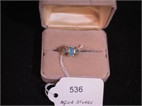 14K yellow gold ring with blue stones and