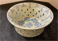 Vintage Chinese made bowl - we think it is a berry