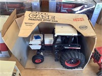Case Tractor w/Cab 1/16 w/Box