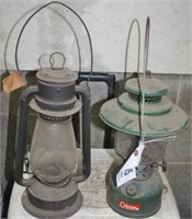 2 kerosene lanterns