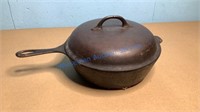 CAST IRON SKILLET WITH LID #8