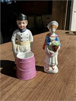 2 vintage ceramic figurines
