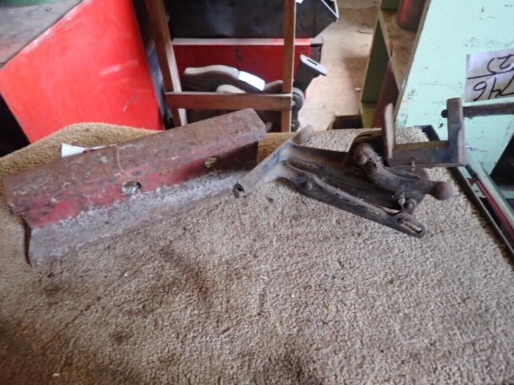 RR Iron - 12 1/2"L + Saw Vise