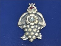 Unique Brooch pin
