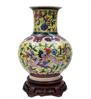 19th Century Chinese Famille Rose Vase Beautiful D