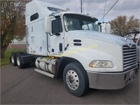 2000 Mack CX613 Vision 427