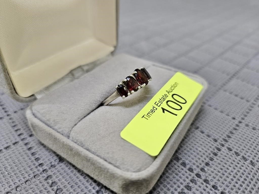 STERLING SILVER ~1.5CT TW GARNET RING, SZ-7