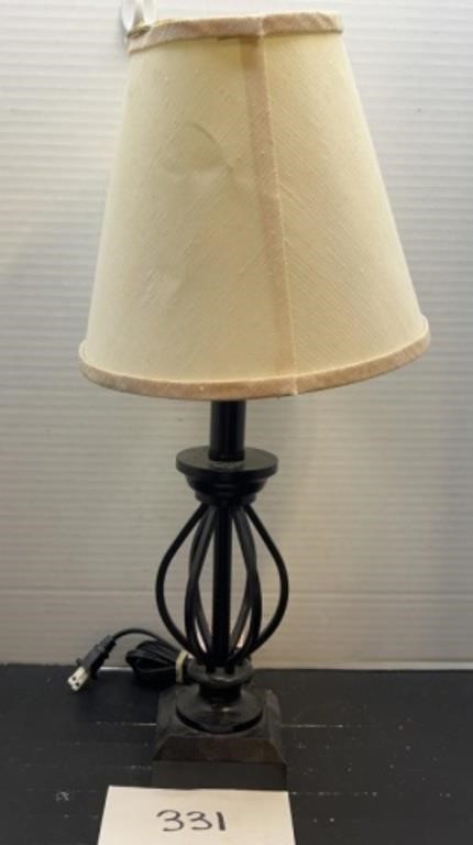 20" Decorative side table lamp