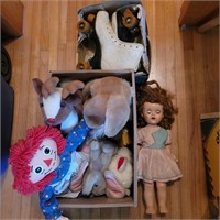 Stuffed animals & rollerskates