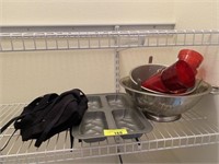 2 Aprons, Bakeware, Colander, 4 cups