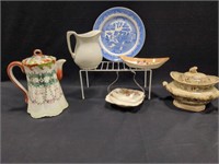 Various plates, bowls, tea pot
