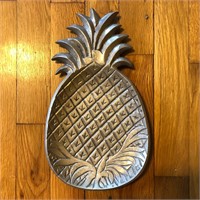 Decorative Metal Pineapple Tray