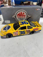 Ernie Irvan #36 M&M'S / PEDIGREE 1999 Pontiac