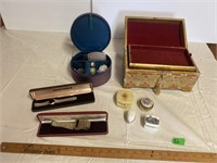 Jewellery box with key/ round jewellery with