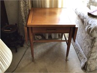 MIID CENTURY LANE TABLE WITH DRAWER & DROP LEAVES