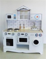 Kids Play Kitchen by GoPlus MFG May 2021