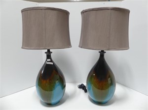 PAIR OF CONTEMPORARY CERAMIC TABLE LAMPS