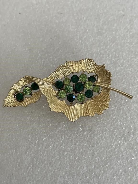 Vintage Costume Jewelry Rhinestone Brooch