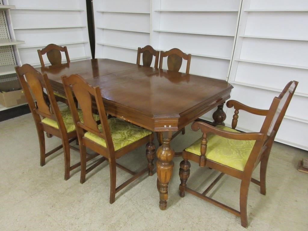 Antique Butterfly Dining Table w/6 Chairs