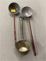 Gray Agateware Miniature Skimmer with Ladle