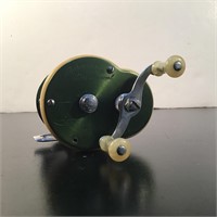 SHAKESPEARE ULTRA SUPEREEL 1985 FISHING REEL