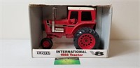 International 1568 V8 Tractor, NIB, Ertl, 1994