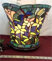 Beautiful Stain Glass Floor Backdrop Lamp