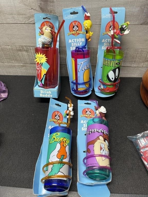 5 Looney Tunes Collector Cups 1997