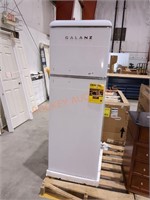 Galanz refrigerator/freezer 12cubic feet