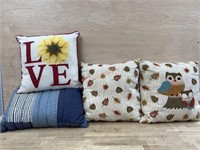 4- Fall throw pillows