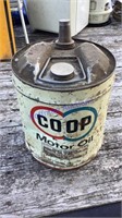 Coop oil can