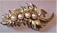 Faux Pearl Gold-Tone Pin Brooch