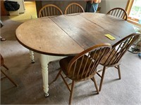 Wood Table with 6 Chairs, 4 Leafs