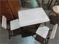 CHILDS 3 PIECE TABLE & 2 CHAIRS