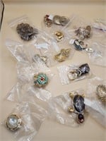 Vintage Brooches +++