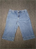 Vintage Nine West denim Bermuda shorts size 12