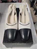 Rangoni - (Size 9.5) Designer Shoes