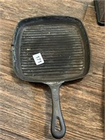 CAST IRON GRIDDLE