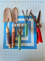 Asst garden tools