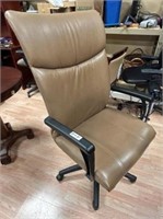 LEATHER HIGH BACK EXECUTIVE CHAIR