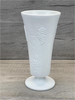 WESTMORELAND GRAPE VINE MILK GLASS VASE