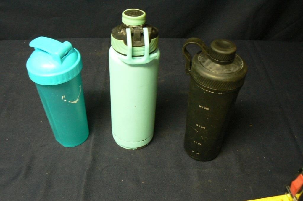 SET OF 3 WATER BOTTLES