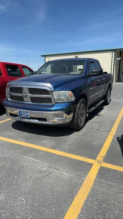 2011 DODGE RAM 1/2 TON PICKUP