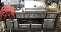 Outdoor professional cooking grill